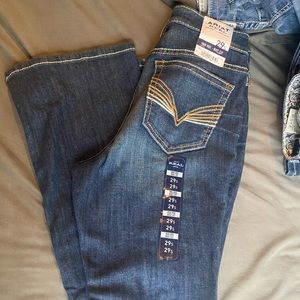 Ariat size 29s high rise never worn